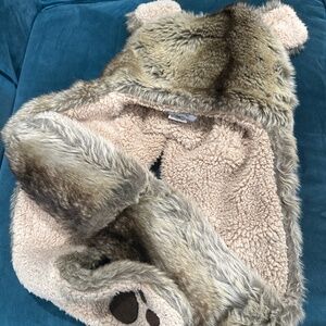 Tom and Drew size S bear hat with hand warmers